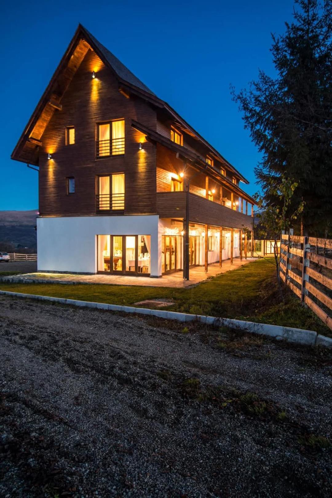 Soare-N Maramures Budfalva Kültér fotó
